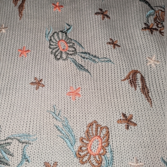 Easel Embroidered Sweater. - Picture 3 of 3